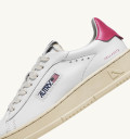 SNEAKERS AUTRY DALLAS LOW IN PELLE BIANCO FUXIA